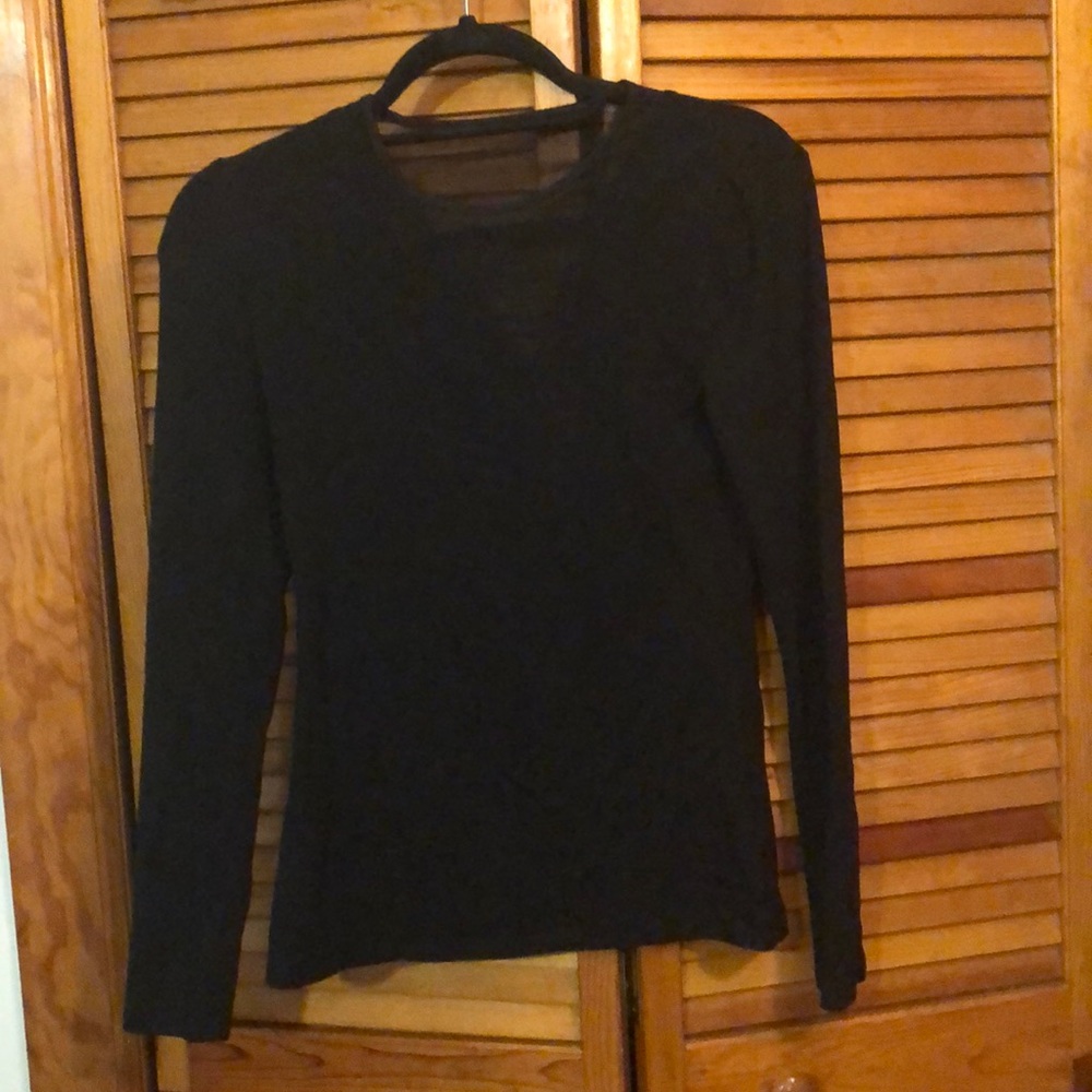 Stylish black long sleeved top
